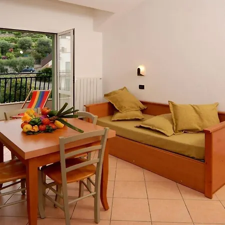 Ferienwohnung In Gruner Umgebung Ideal Fur Familien, Mit Pool, Garten Und Mtb Shuttle-bus * Pietra Ligure